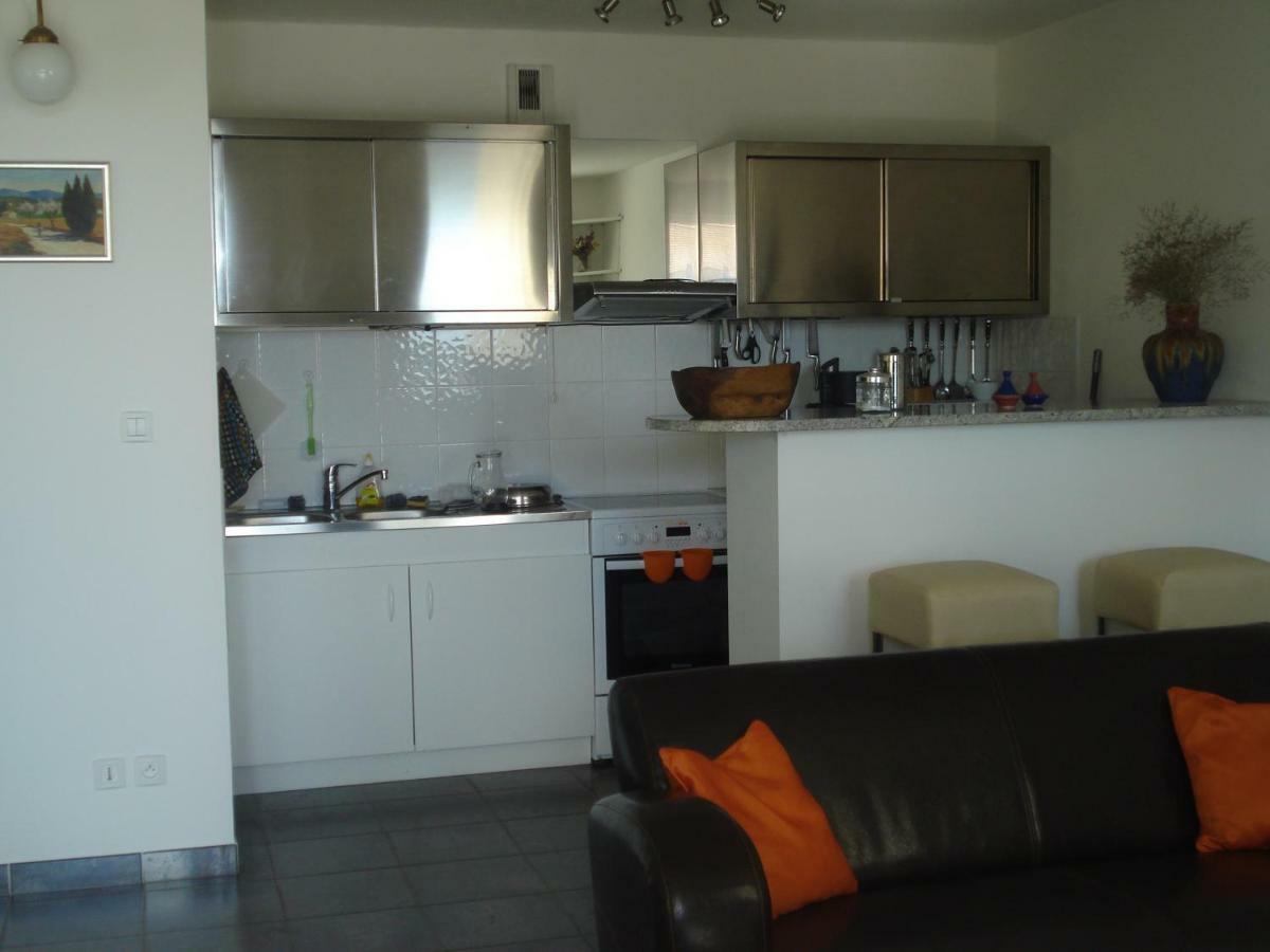 Port Mezua Apartment เมซ ภายนอก รูปภาพ