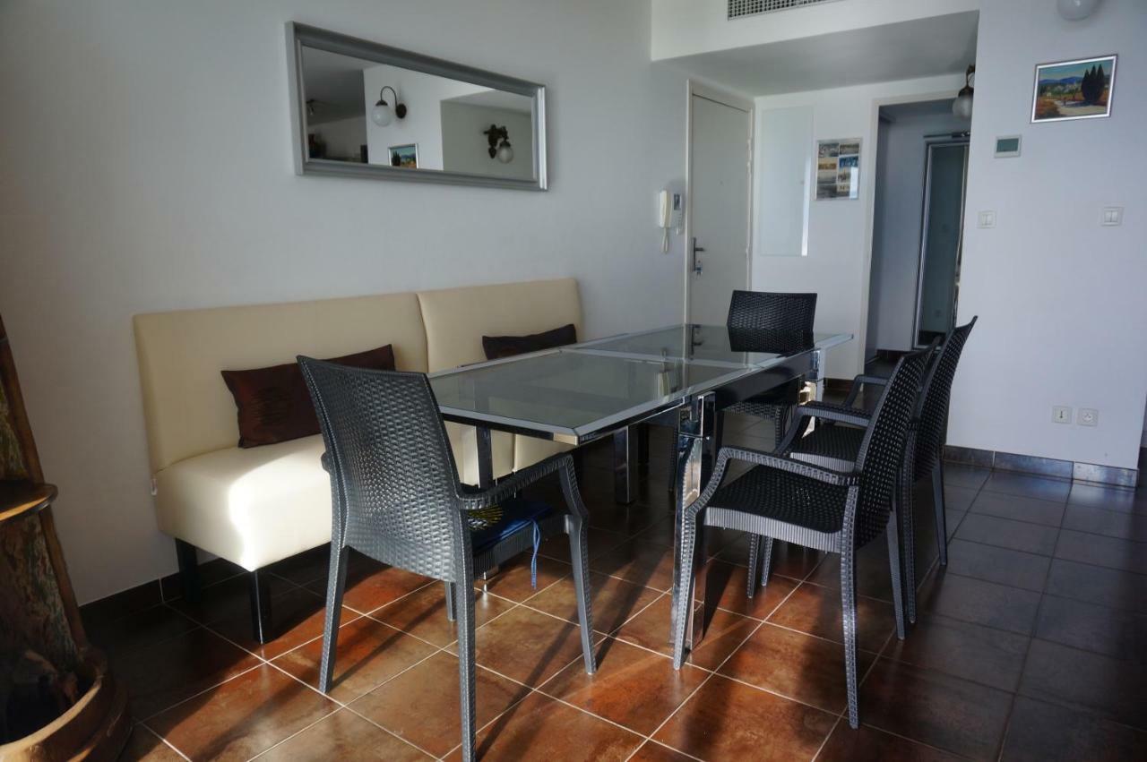 Port Mezua Apartment เมซ ภายนอก รูปภาพ